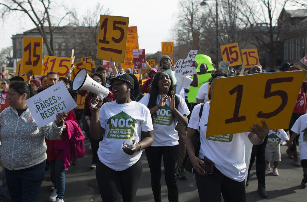 Should the US raise the minimum wage to $15?